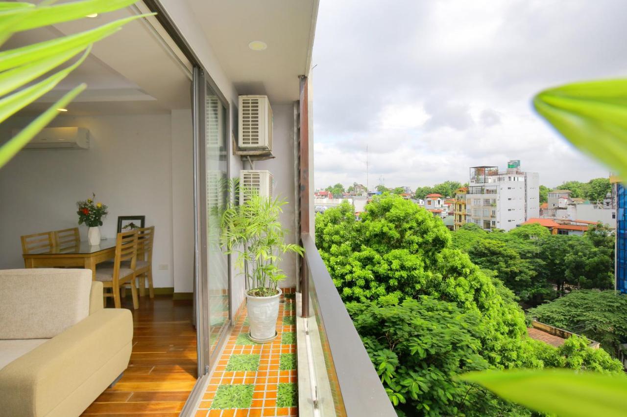 Investland In Truc Bach & Serviced Apartment Ханой Екстер'єр фото